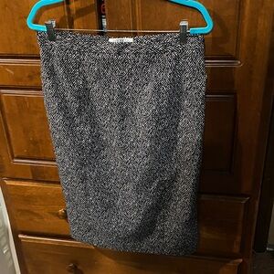 Kasper Classic Black and White Women's Skirt